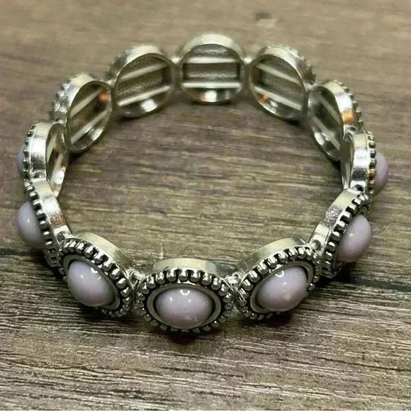 Silver Tone Light Purple Stretch Bracelet - Picture 3 of 3